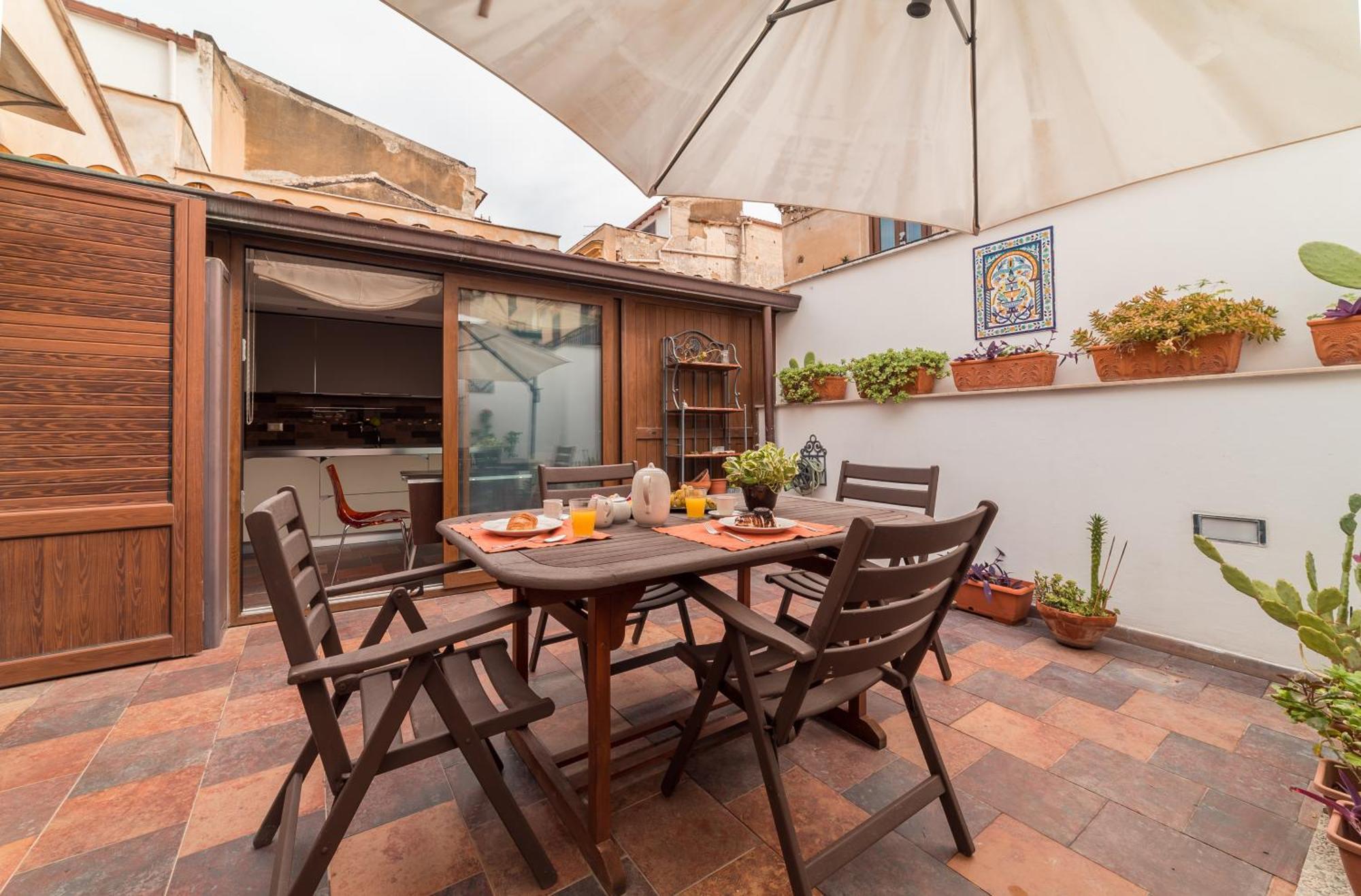 A Casa Del Gioielliere Apartment ปาแลร์โม ภายนอก รูปภาพ