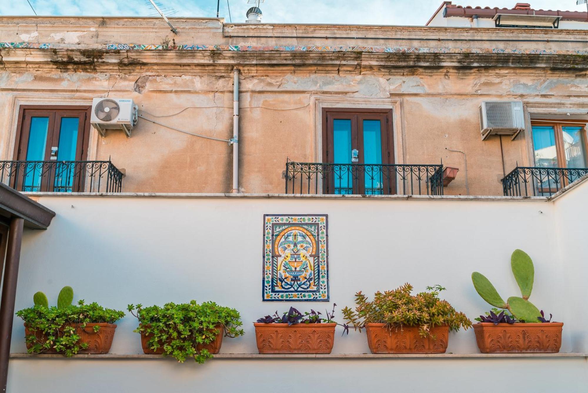 A Casa Del Gioielliere Apartment ปาแลร์โม ภายนอก รูปภาพ
